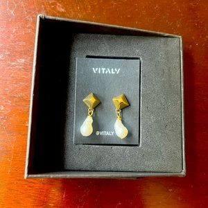 Vitaly Lux pearl gold stud earrings